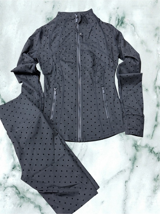 lululemon athletica Pants - Limited Edition Lululemon Polka dot shorts set